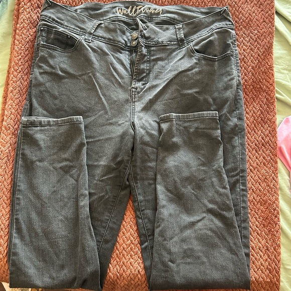 Wallflower Denim - Wallflower black skinny jeans Size 18